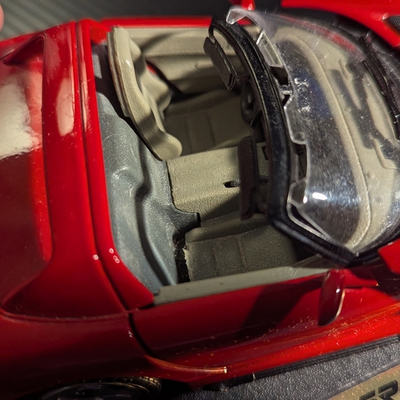 Burago 1992 Dodge Viper RT/10 Model - Picture 5 of 6